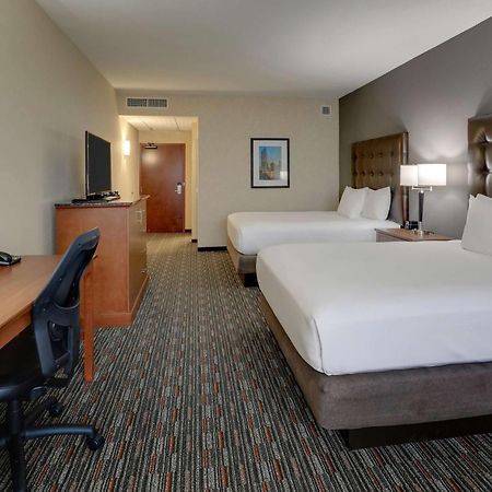 Drury Inn & Suites Charlotte Arrowood Exterior foto