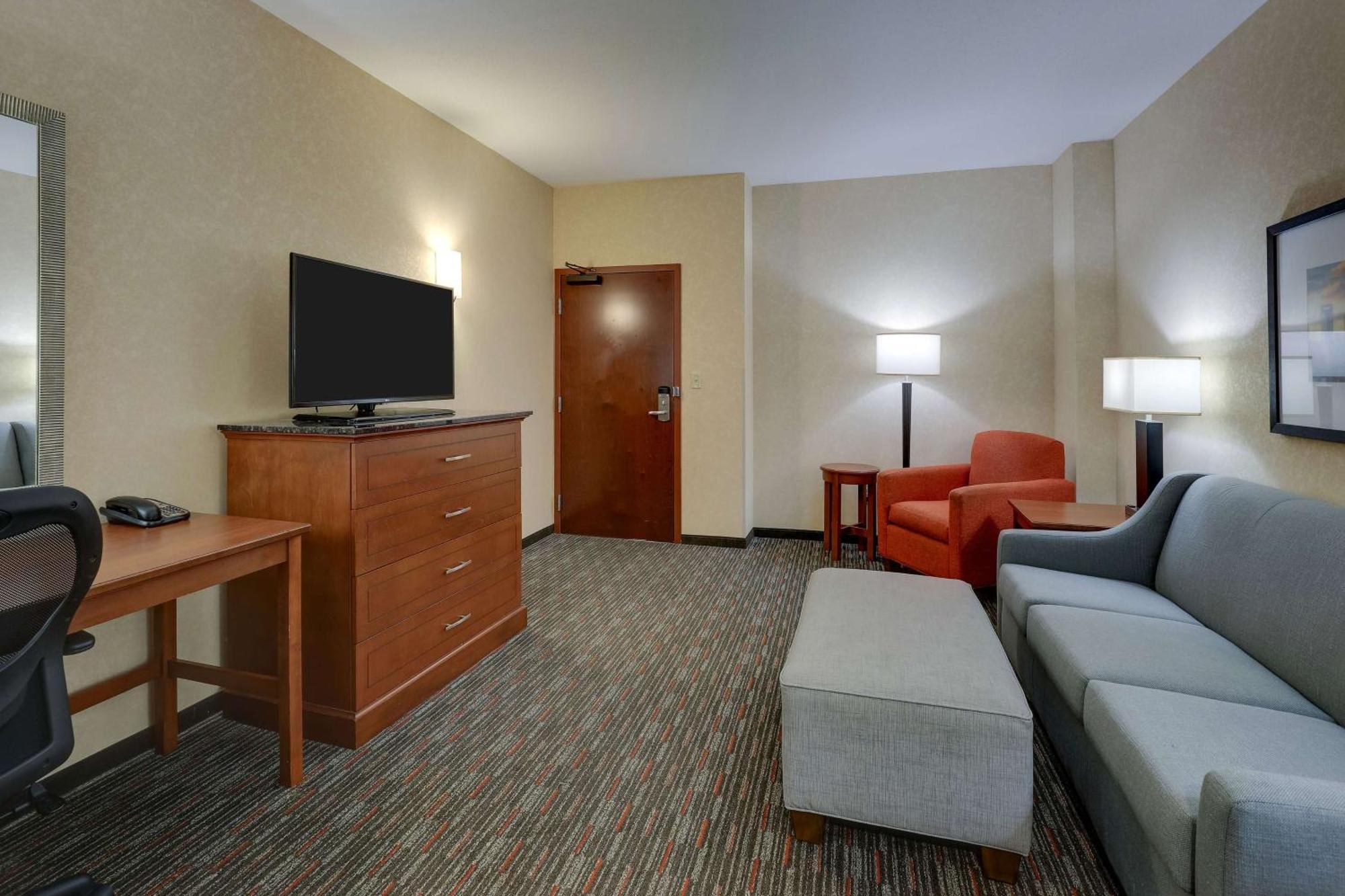 Drury Inn & Suites Charlotte Arrowood Exterior foto