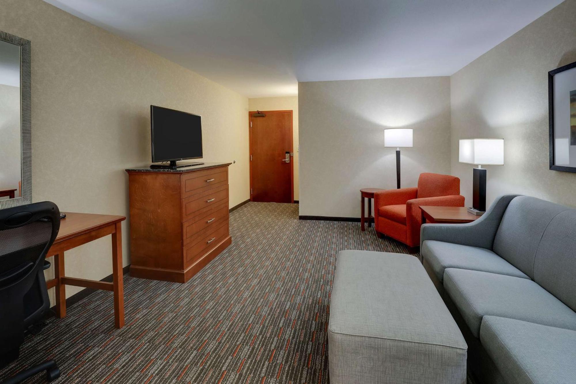 Drury Inn & Suites Charlotte Arrowood Exterior foto