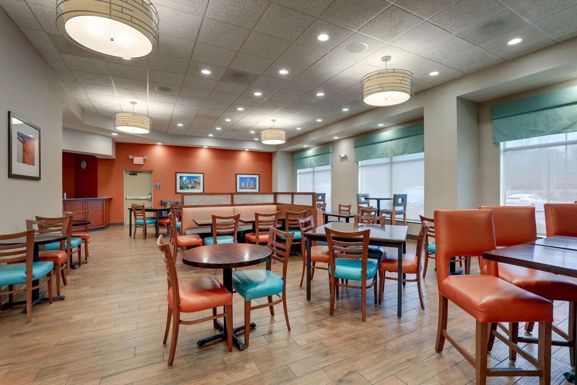 Drury Inn & Suites Charlotte Arrowood Exterior foto